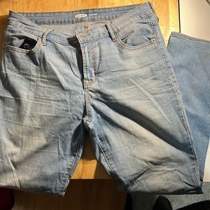 Mid rise skinny jeans